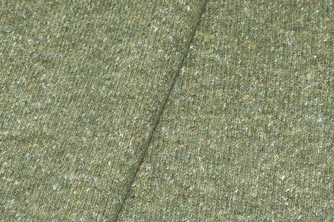 Двусторонний шерстяной трикотаж с добавлением шёлк  зелёно-оливкового цвета