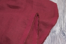 Лён костюмно-плательный умягченный бордо. Энзимная стирка.