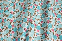 Костюмный хлопок пике в цветочном принте