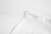 Жаккардовый костюмный хлопок в ёлочку нежно молочного  оттенка