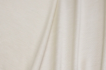 Трикотаж из натурального шелка кремового цвета