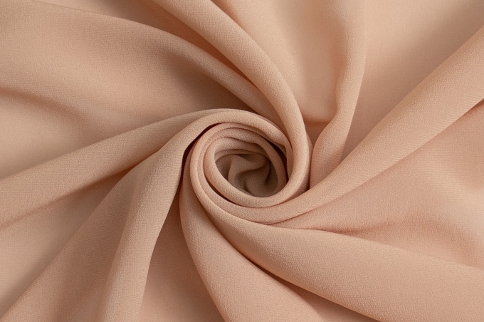 Натуральный креповый шёлк насыщенного бежевого цвета