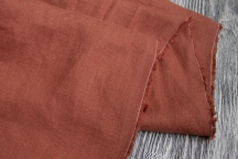 Лён костюмно-плательный красный терракот. Энзимная стирка. Лён костюмно-плательный красный терракот. Энзимная стирка.