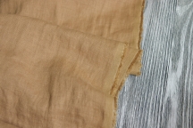 Лён костюмно-плательный желто-коричневый с эффектом мятости