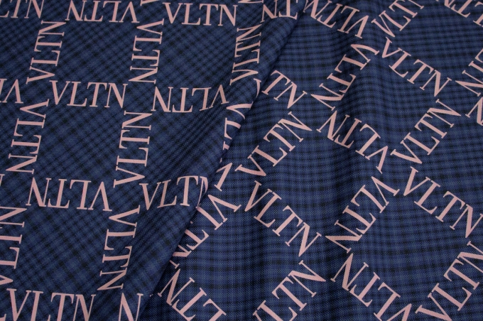 Valentino! Итальянская костюмная шерсть