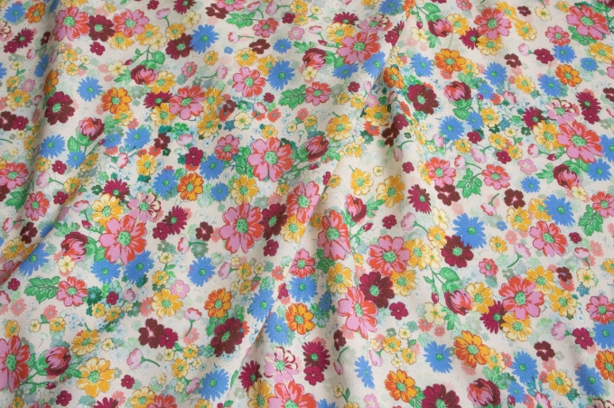 Блузочно-плательная креповая вискоза луговые цветы