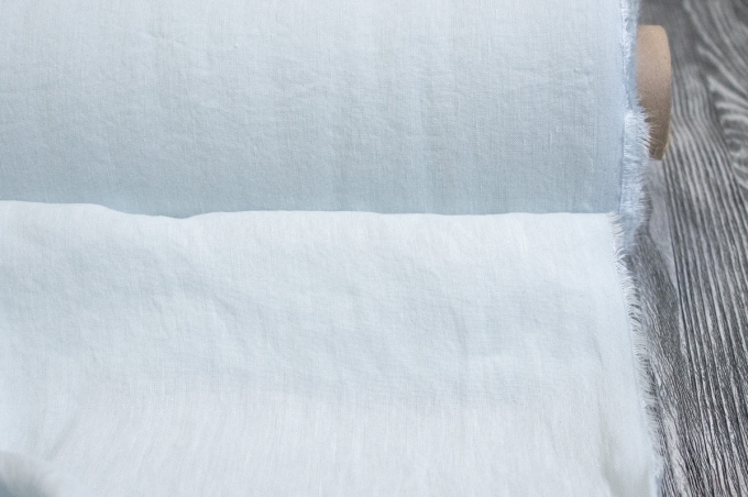 Лён плательный с вискозой небесно-голубой с эффектом мятости