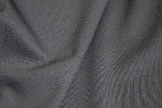 ZEGNA! Итальянская костюмная шерсть серо-асфальтового цвета