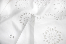 Итальянское хлопковое шитьё белый