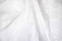 Итальянское хлопковое шитьё белый