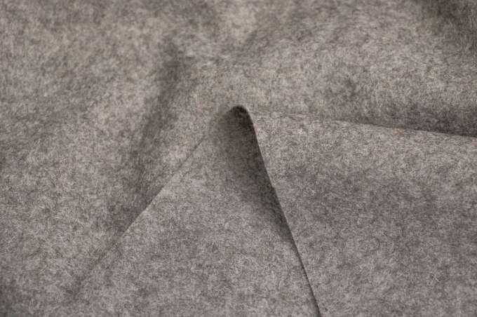 Шерстяной утеплитель светло-коричневый 130 г/м2