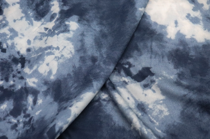 Итальянская плательная вискоза синий тай-дай