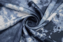 Итальянская плательная вискоза синий тай-дай