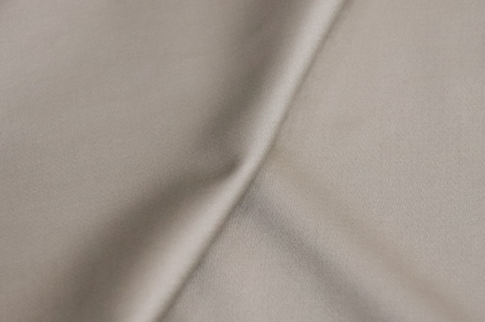 Italian suit cotton-satin with elastane electrik