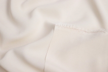 Natural silk crepe silk crepe with elastane in cream