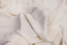 Natural silk crepe silk crepe with elastane in cream