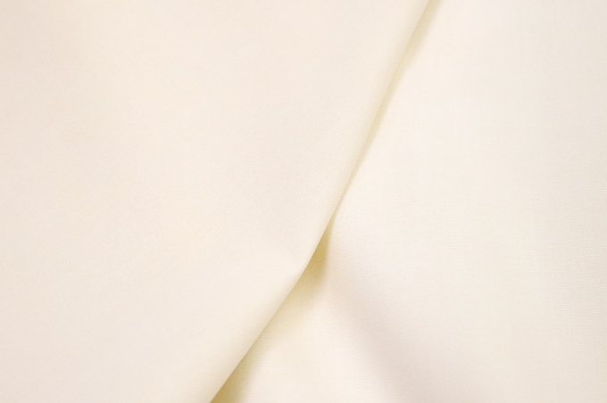 Итальянский блузочно-плательный поплин сливочный