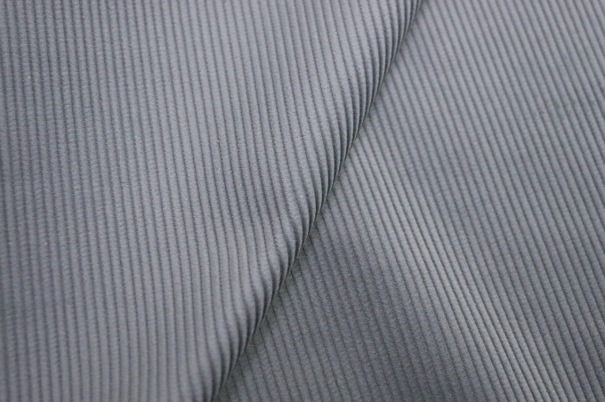 Хлопковый костюмный вельвет серый