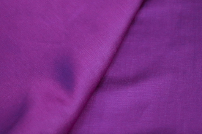Итальянская вискоза со льном ярко-фиолетовый 